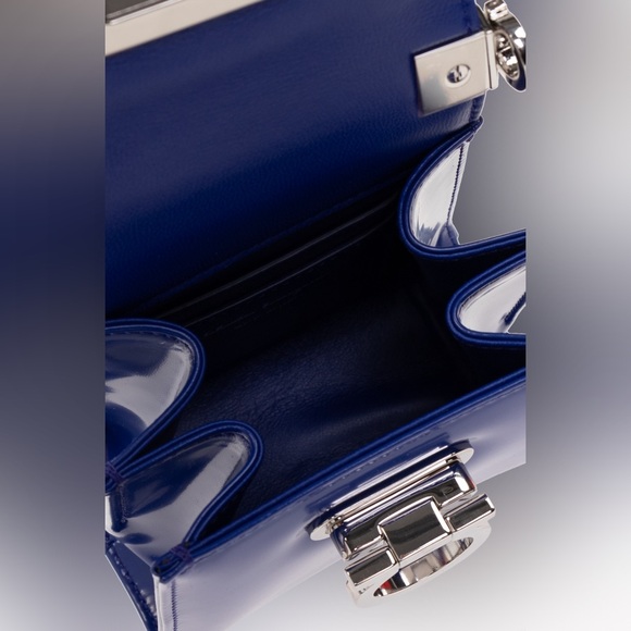 SALVATORE FERRAGAMO
Women Blue Calfskin Iconic Micro Top Handle Crossbody Bag - Picture 2 of 3